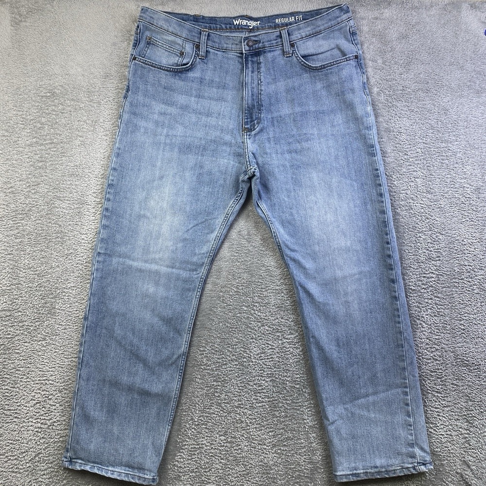 Wrangler Jeans Men 38x30 Blue Denim Regular Fit Straight Leg Light Wash Western